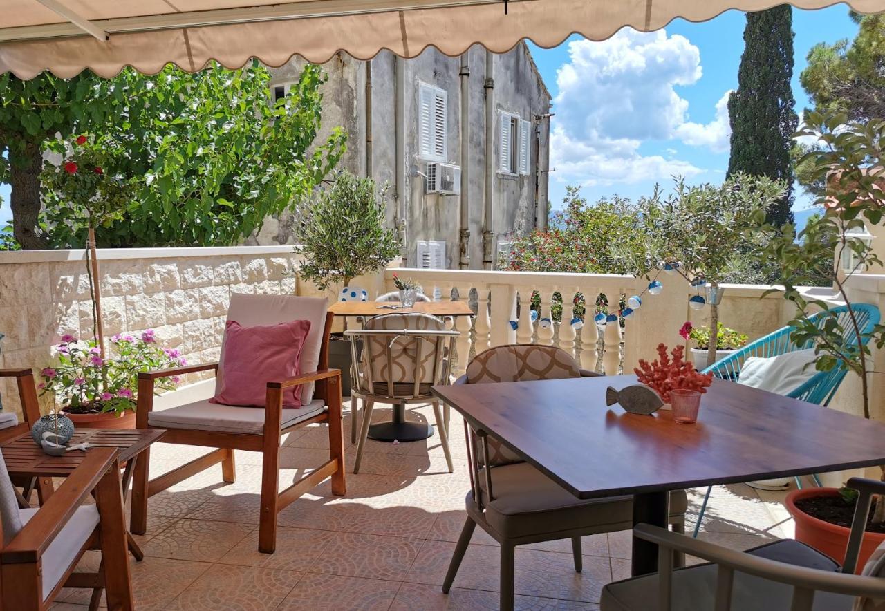 Villa Mira Bol Exteriér fotografie